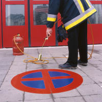 Produktbild von Thermoplastische Bodenmarkierung – Fußgänger-Symbol, 55,1×100 Cm, Weiß, Wetterfest & Rutschhemmend