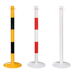 Drei Kettenständer Kettenpfosten in Gelb-Schwarz, Weiß-Rot und Weiß für Innen- und Außenbereiche