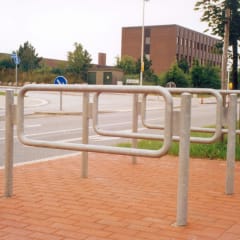 Anlehnbügel mit Rundrohrrahmen Anlehnbügel mit Rundrohrrahmen