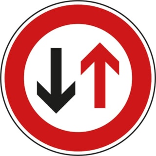 VZ 208 Vorrang des Gegenverkehrs