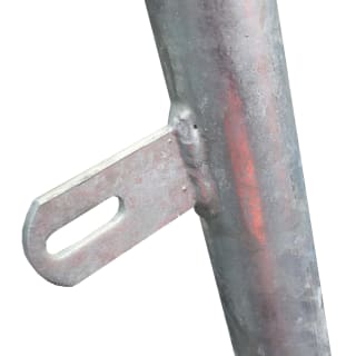 Rohrrahmen Typ 6 aus Metall mit Schweißnaht und Befestigungsschlitz