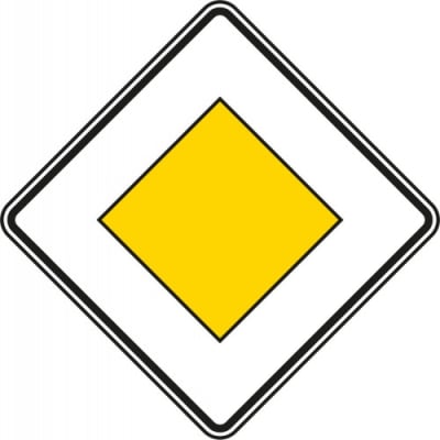 VZ 306 Vorfahrtstraße Schild VZ 306 Vorfahrtstraße Schild