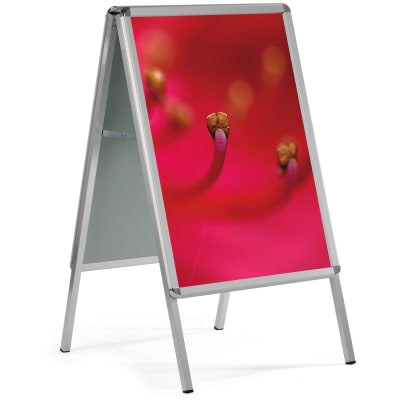 Wasserdichter Kundenstopper Classic aus Aluminium mit runden Ecken, Format A1 Wasserdichter Kundenstopper Classic aus Aluminium mit runden Ecken, Format A1
