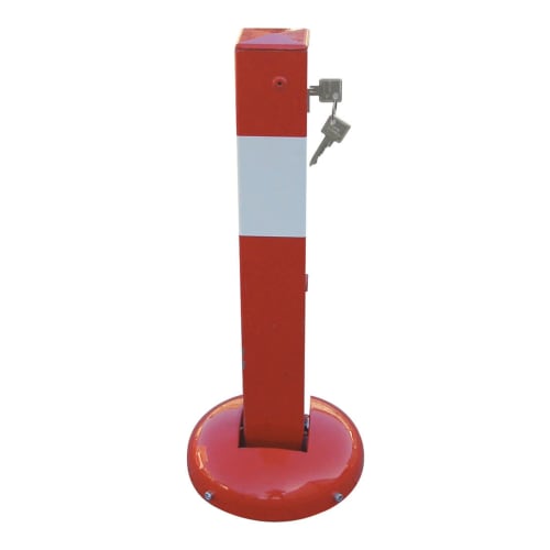 Roter Anfahrsicherer Absperrpfosten ELASTIC mit weißem Streifen und Schlüssel im Schloss