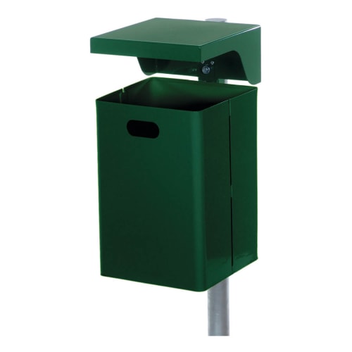 Grüner rechteckiger Abfallbehälter mit Abdeckhaube und Inhalt von 40 bis 50 Litern, montiert auf einem Pfosten