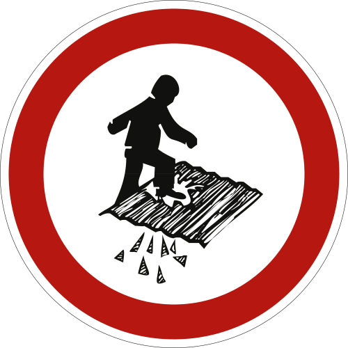 Verbotsschild Betreten der Fläche verboten Durchsturzgefahr mit Symbol einer Person auf brüchigem Untergrund