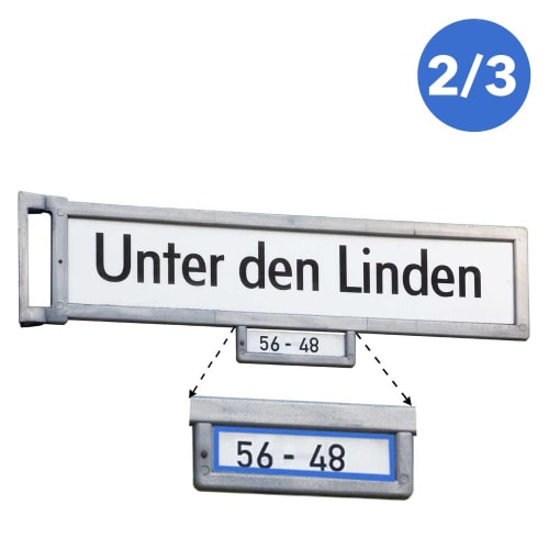 Berliner Hausnummerneinschübe mit Straßenschild Unter den Linden und Hausnummer 56-48