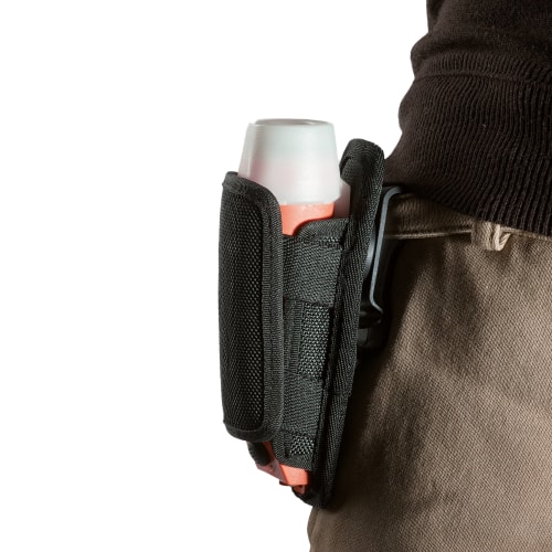 Holster für Industrieleuchte ADALIT IL-3 und IL-3R an Gürtel befestigt