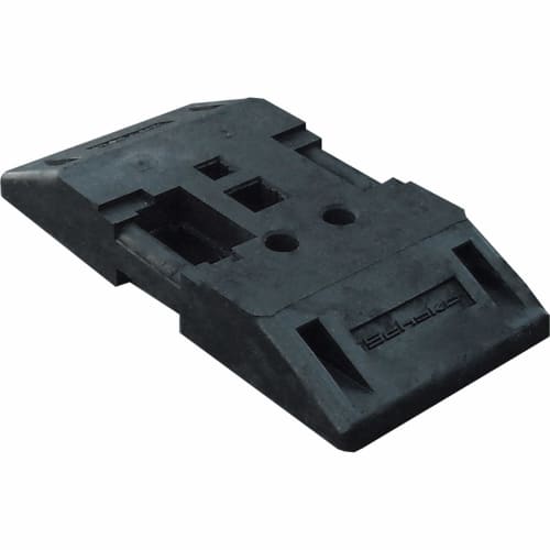 Schwarze TL-Fußplatte aus Kunststoffrecycling mit Sicherheitsklasse K1