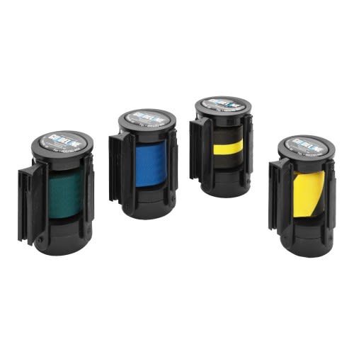 Vier Gurtkassetten in verschiedenen Farben mit schwarzem Gehäuse