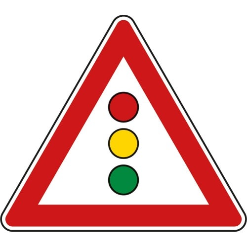 Verkehrsschild Warnung vor Lichtzeichenanlage mit rotem, gelbem und grünem Licht