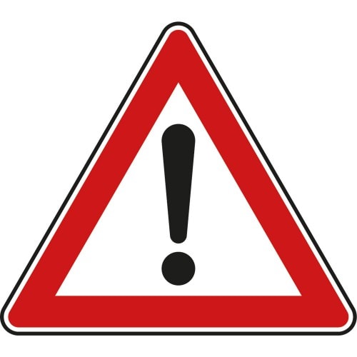 Verkehrsschild Allgemeine Gefahrenstelle VZ 101 mit rotem Dreieck und Ausrufezeichen