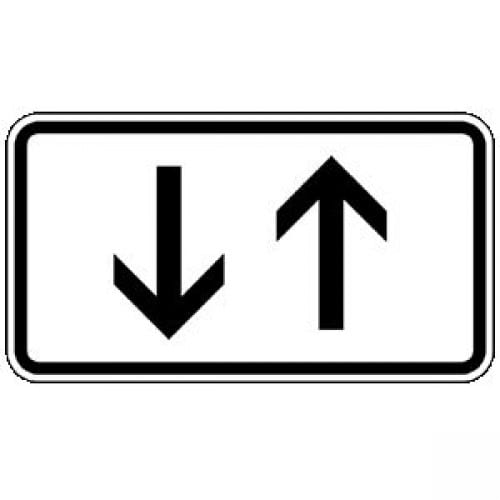 Verkehrsschild Verkehr in beide Richtungen mit zwei gegengerichteten senkrechten Pfeilen VZ 1000-31