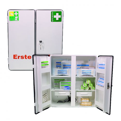 Verbandschrank HAMBURG/ROM von Söhngen mit geöffneten Türen, gefüllt mit Erste-Hilfe-Materialien und Verbandszeug