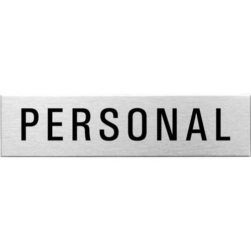 Eckiges Textschild mit der Aufschrift PERSONAL aus Metall