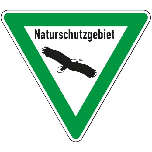 Verkehrsschild Naturschutzgebiet mit grünem Dreieck und fliegendem Vogel