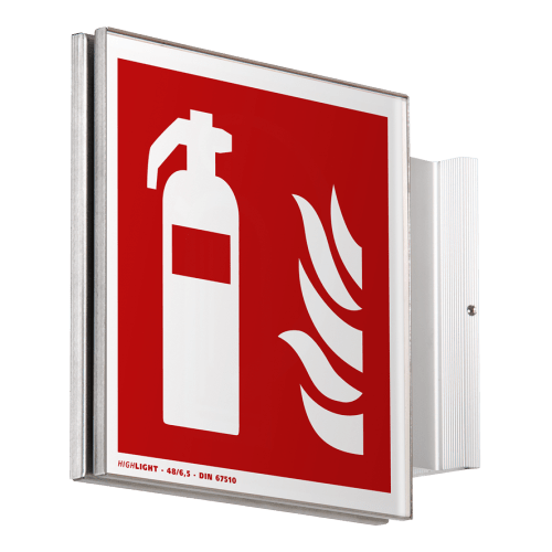 RIO Fahnenschild mit Feuerlöscher-Symbol und Flammen auf rotem Hintergrund