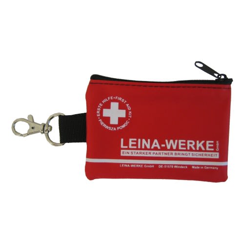 Rotes Erste-Hilfe-Set im Schlüsselanhänger von LEINA-WERKE mit Reißverschluss und Karabiner