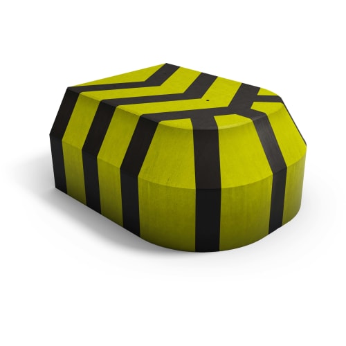 Betonsperre Absperrpoller S5 gelb schwarz mit Warnstreifen