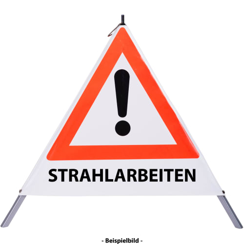 Faltsignal mit rotem Warn-Dreieck und Ausrufezeichen, Text Strahlarbeiten, Warnschild für Gefahrenstelle