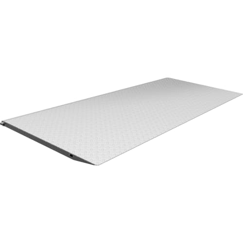 Auffahrrampe aus Metall mit rutschfester Oberfläche für Fußgängertunnel und Schutztunnel