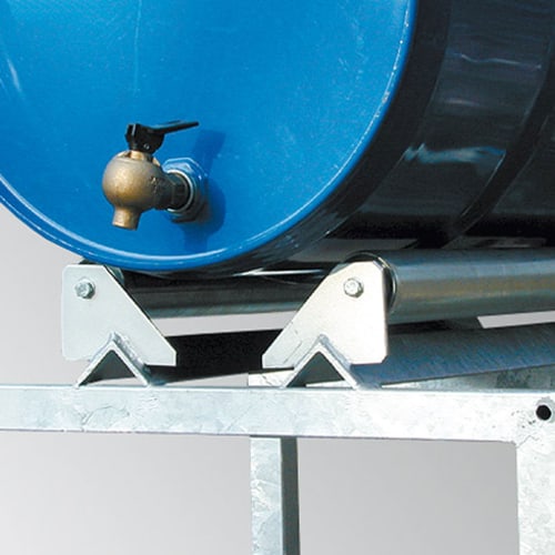 Drehbare Rollenauflage aus Metall mit blauem Fass und Auslaufhahn
