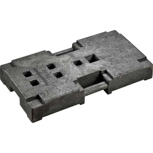 TL-Fußplatte Typ K1 aus robustem Material mit quadratischen Aussparungen