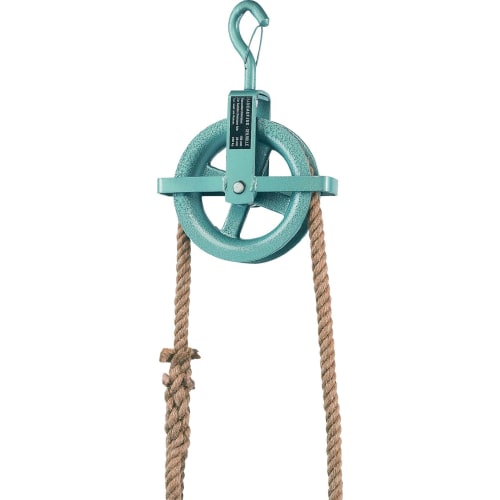 Blaue Baurolle mit Seil und Haken zur Umlenkung von Lasten