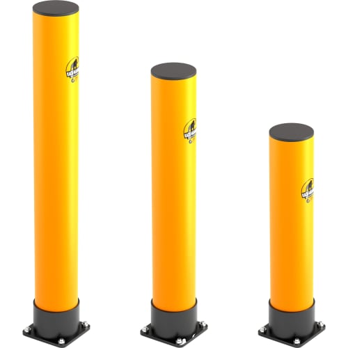 Drei gelbe Rammschutz-Poller Rack Mammut® in verschiedenen Größen mit schwarzer Basis und schwarzer Oberseite