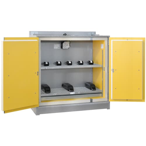 Halbhoher Lagerschrank mit gelben Türen zur passiven Lagerung von Lithium-Ionen-Akkus, Modell Basic / Charge EI 90