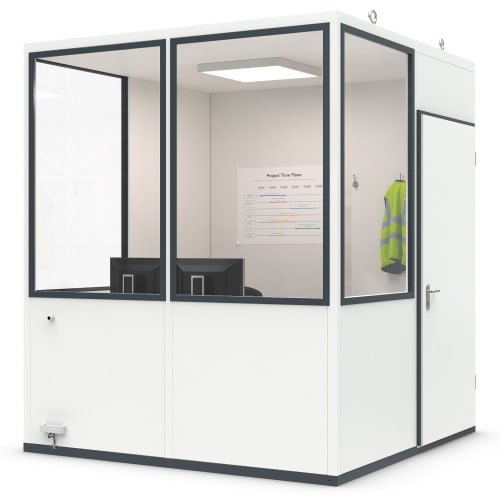 Mobiles Raumsystem MultiRoom Indoor Basic 5 mit großen Fenstern, Innenraum mit Monitoren und Warnweste