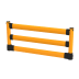Flexibles Rammschutzgeländer Flex+ L-Line mit drei gelben horizontalen Schutzstreben und schwarzem Unterfahrschutz