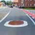 Fahrbahnschwelle Berliner Kissen GAMMA oval in der Straßenmitte zur Verkehrsberuhigung