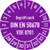 Prüfplakette Geprüft nach DIN EN 50678 VDE 0701 in lila mit Monats- und Jahresangaben