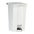 Weißer Tret-Mülleimer Step-On Classic Container von Rubbermaid mit 87 Liter Fassungsvermögen