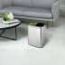 Abfalleimer Oli-Cube Open Top EKO mit 2 Fächern und 2x 10 Liter Inhalt in modernem Wohnzimmer